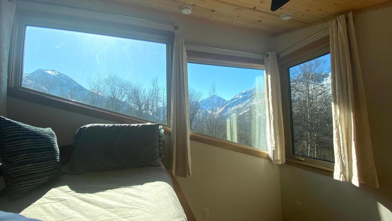 Eagle Peak Guesthouse Eagle River Екстериор снимка