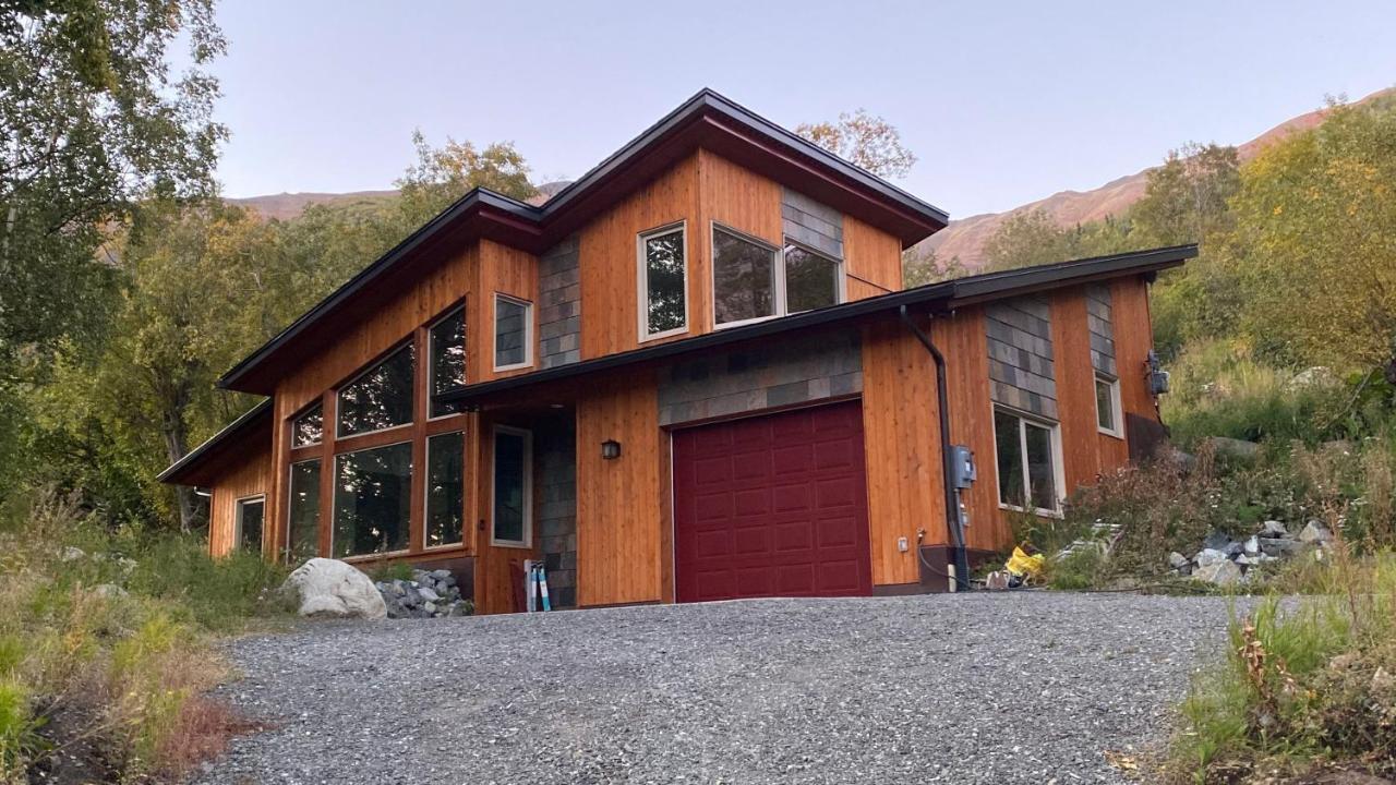 Eagle Peak Guesthouse Eagle River Екстериор снимка