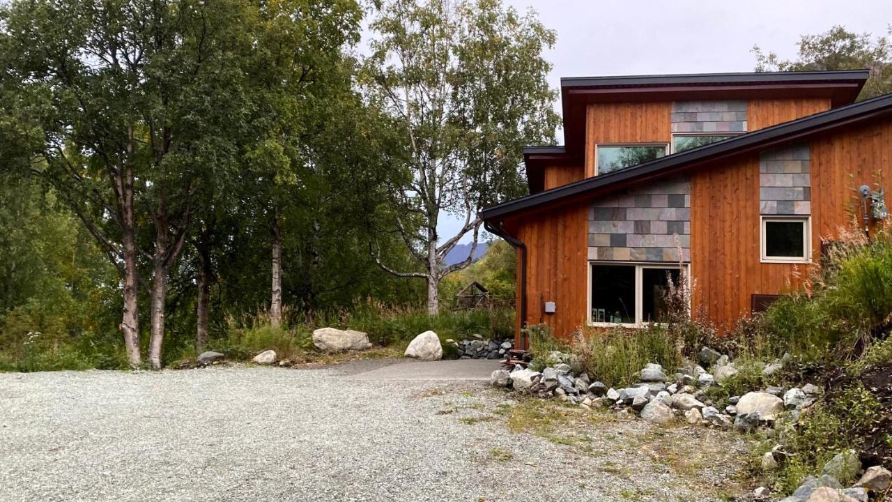 Eagle Peak Guesthouse Eagle River Екстериор снимка
