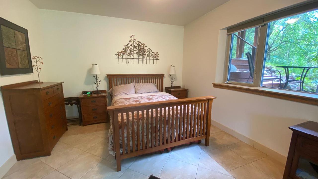 Eagle Peak Guesthouse Eagle River Екстериор снимка