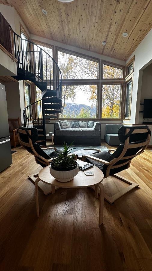 Eagle Peak Guesthouse Eagle River Екстериор снимка