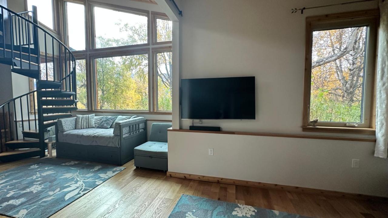 Eagle Peak Guesthouse Eagle River Екстериор снимка