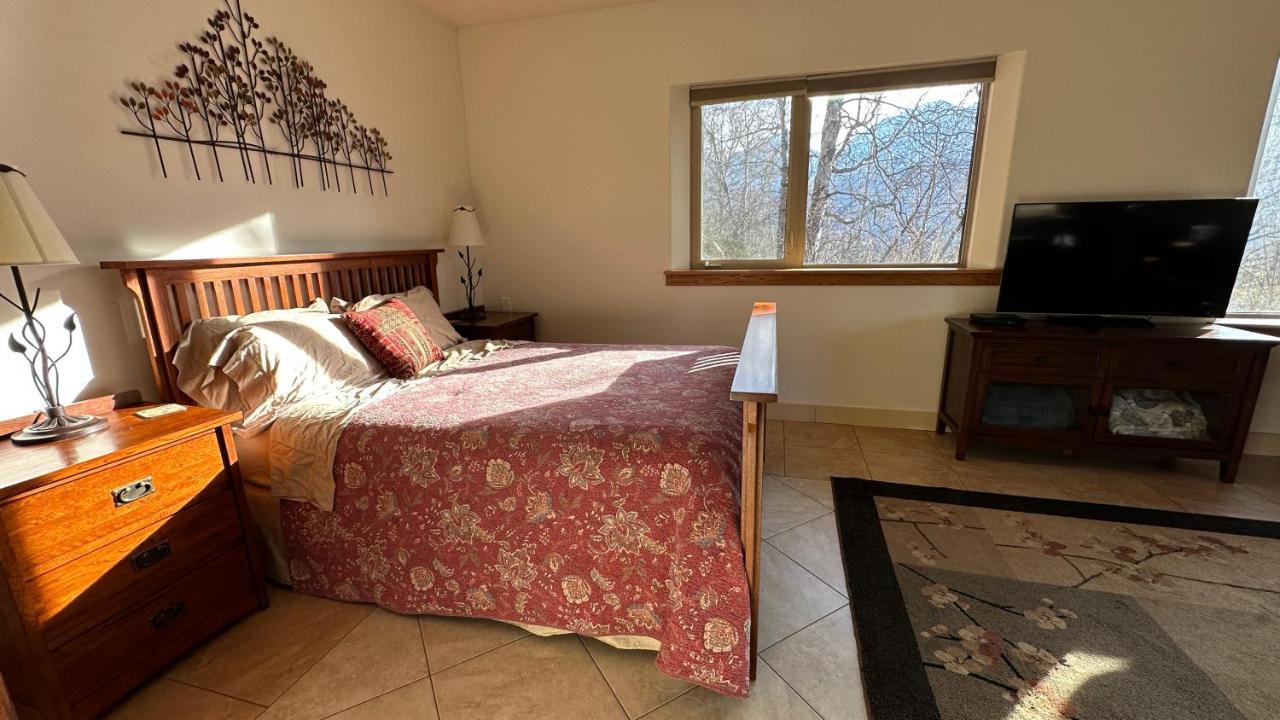 Eagle Peak Guesthouse Eagle River Екстериор снимка