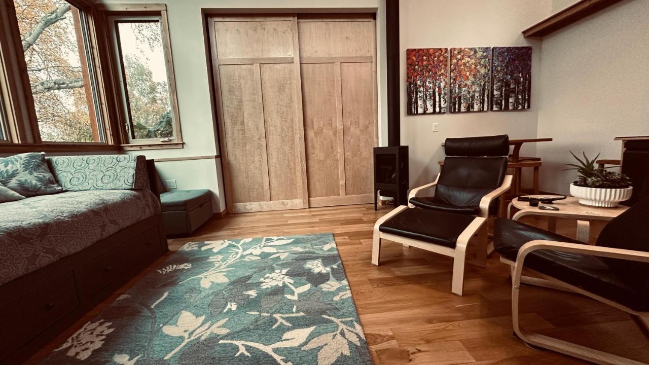 Eagle Peak Guesthouse Eagle River Екстериор снимка