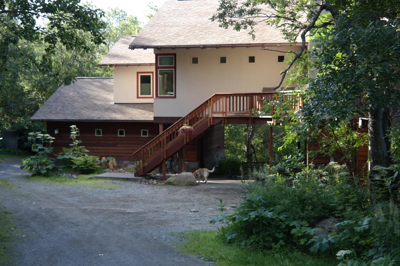 Eagle Peak Guesthouse Eagle River Екстериор снимка